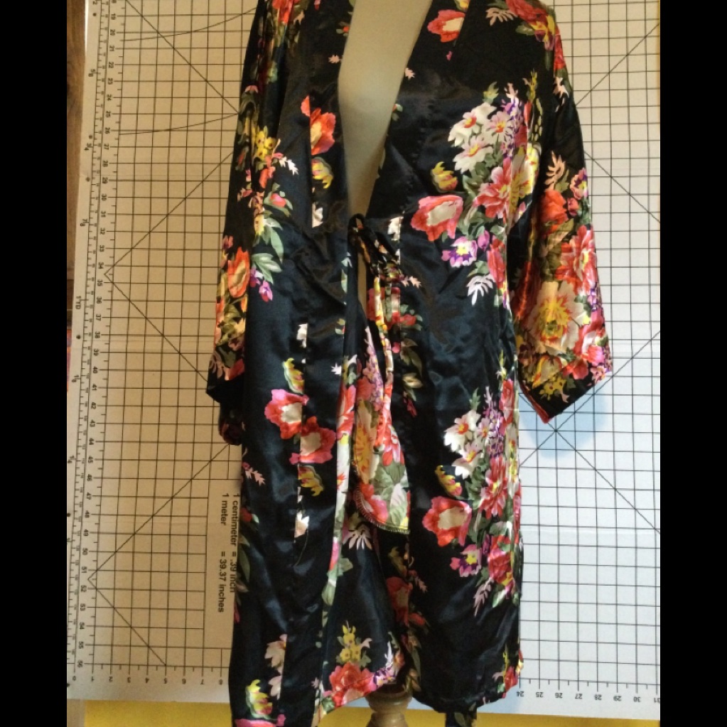 Ms Lovely Silky Belted Robe (M/L)